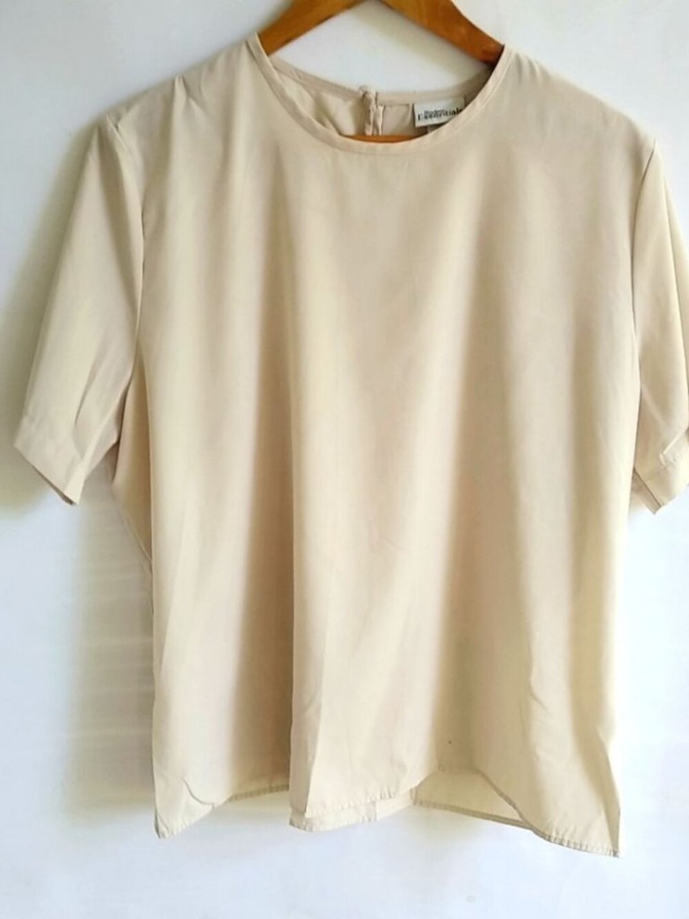 Modern Essentials XL Creme Shell Top Plus